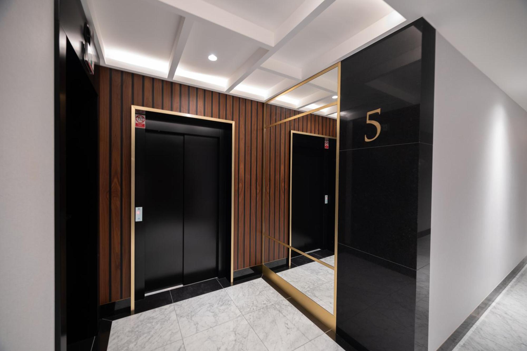 Apartment Brabank Riverside Stara Stocznia Premium Sauna & Gym Gdańsk Eksteriør bilde